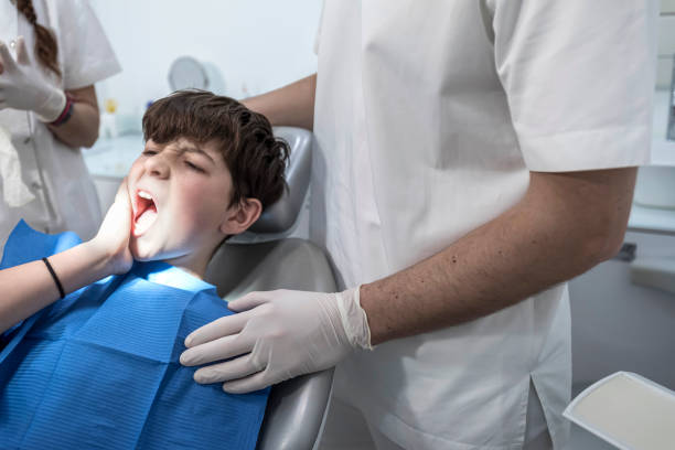 Best Cosmetic Emergency Dentistry in Fort Mckinley, OH